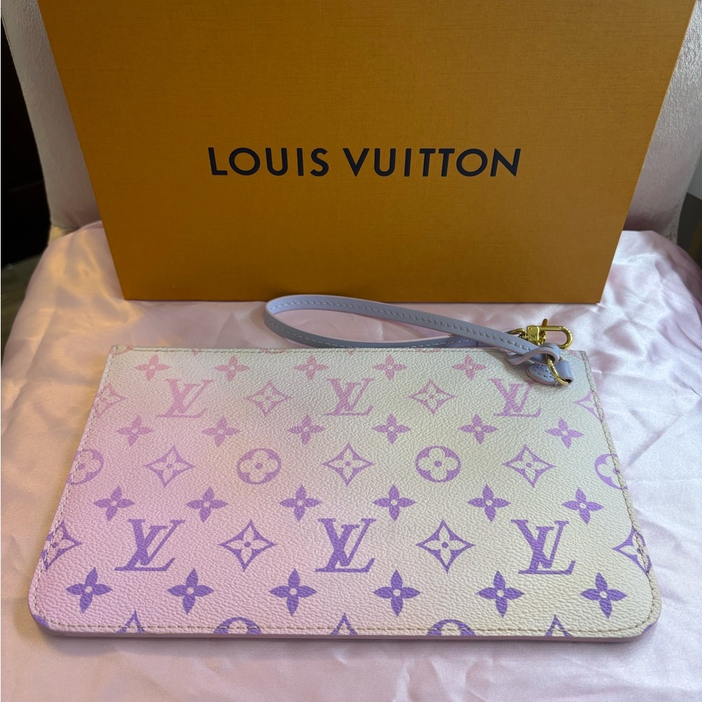 Louis Vuitton Sunrise Pastel Neverfull Pochette Wristlet